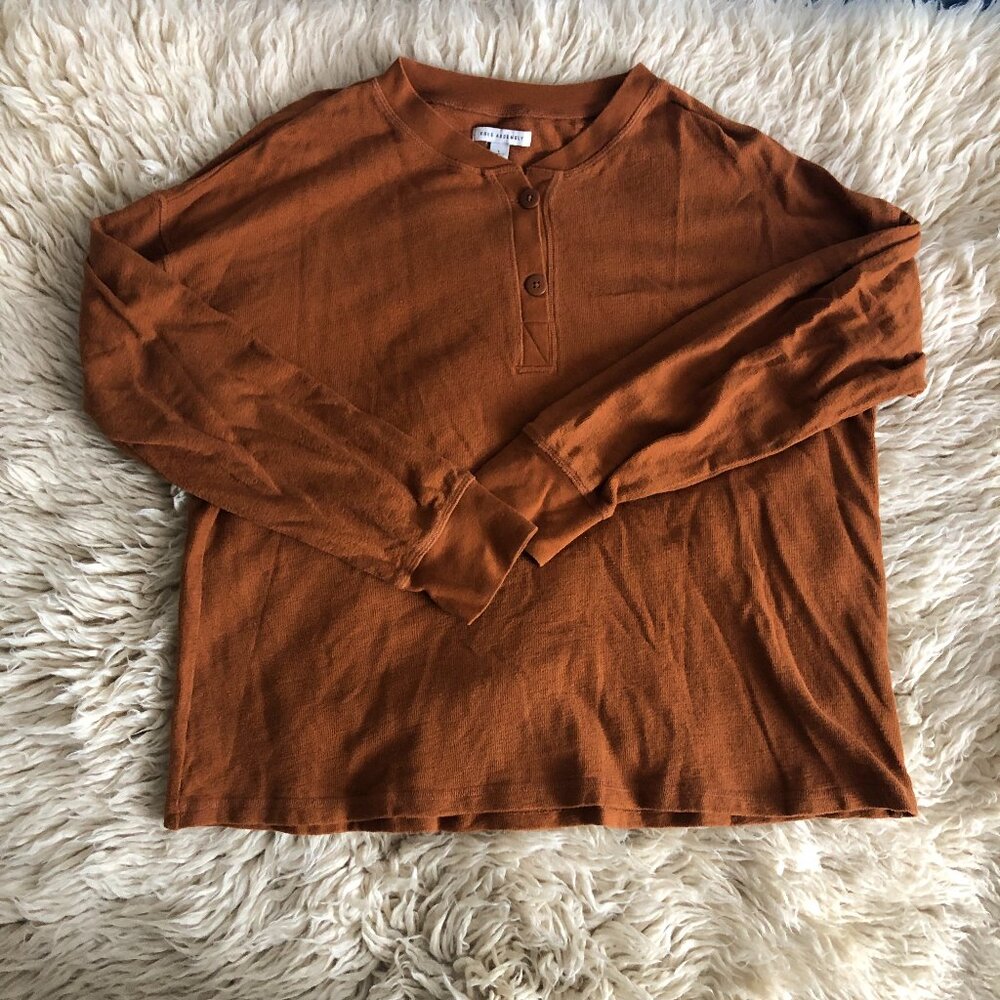 Free Assembly Rust Colored Long Sleeve Tee SIze L Henley
